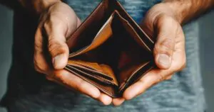 Salário curto, mês longo